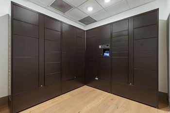 Element 29 apartments - electronic parcel locker system